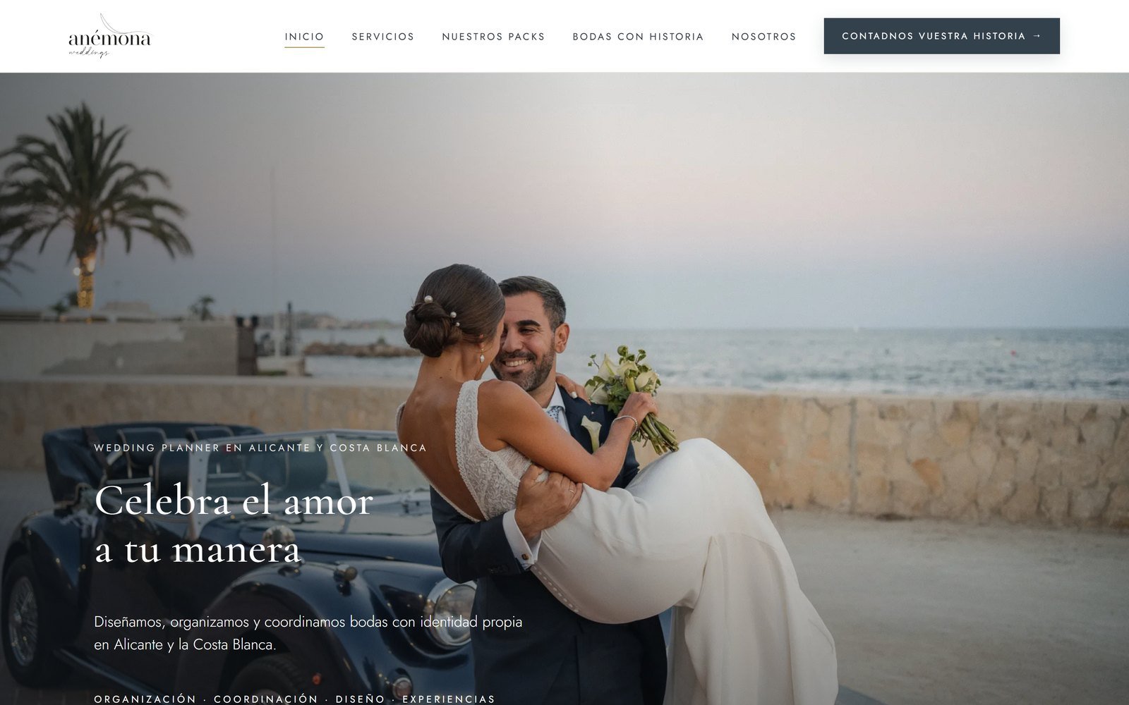 An&eacute;mona Weddings en ordenador