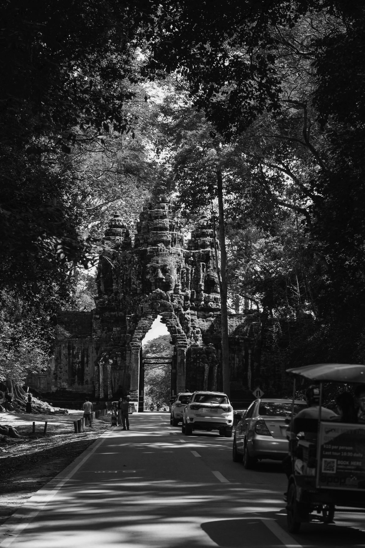 Discovering Angkor — Producto y Editorial 4
