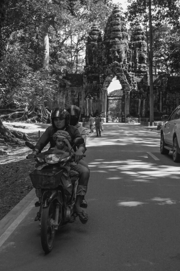 Discovering Angkor &mdash; Producto y Editorial 5