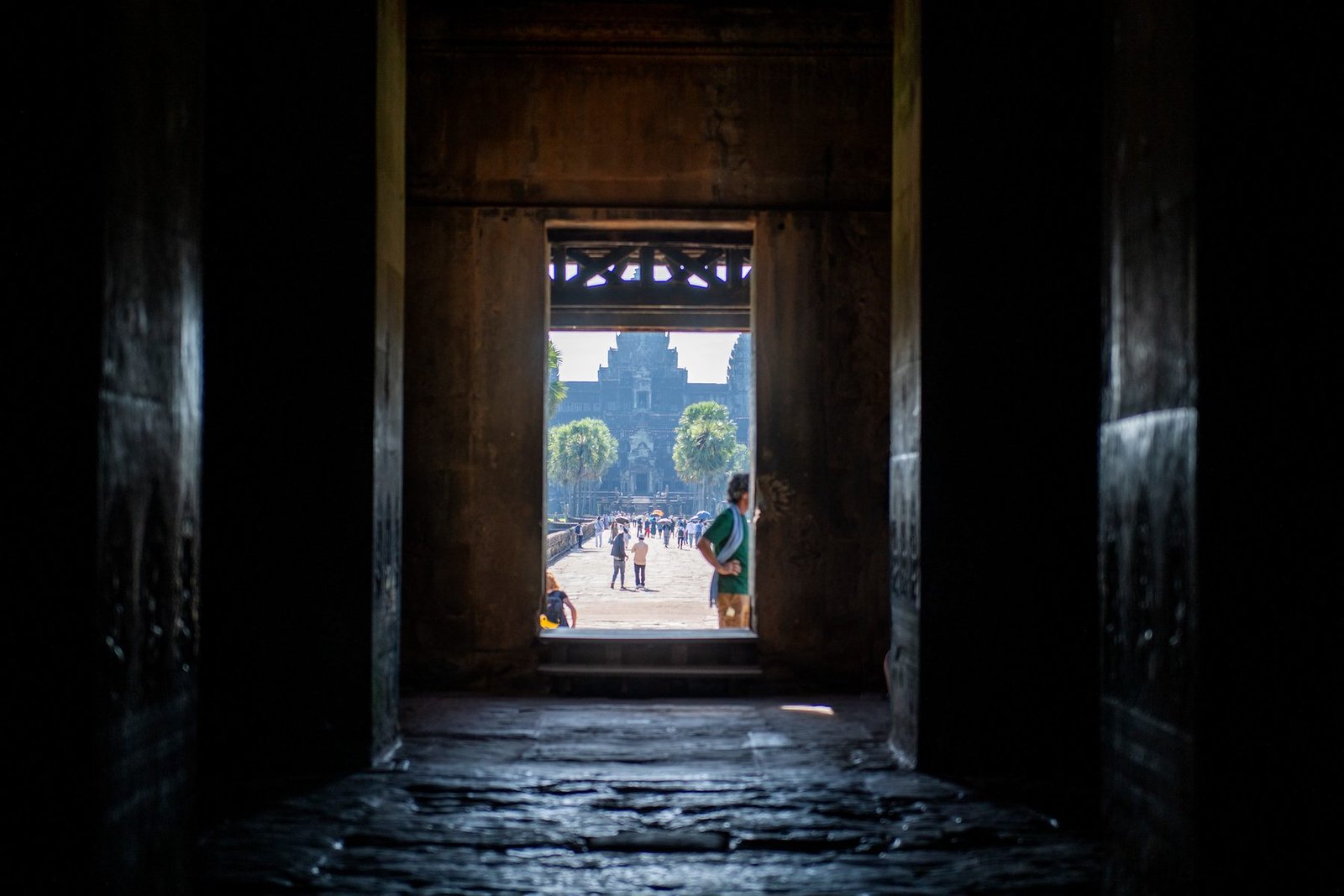 Discovering Angkor — Producto y Editorial 6