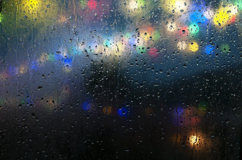 Lluvia en el cristal I