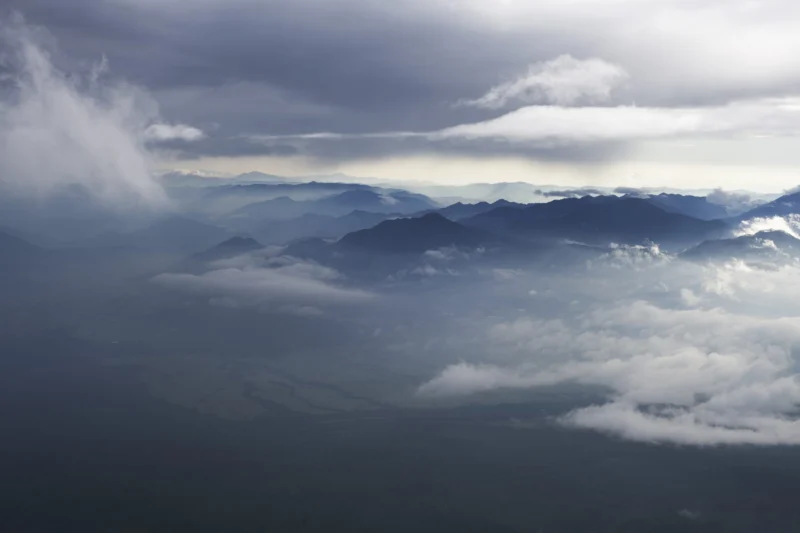 Mar de nubes sobre el valle